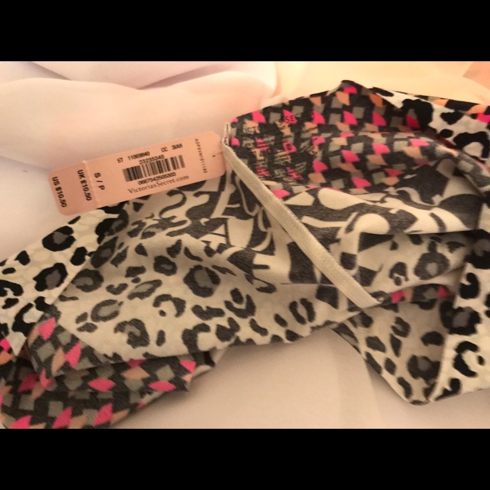 Victoria Secret panties. NWT !
